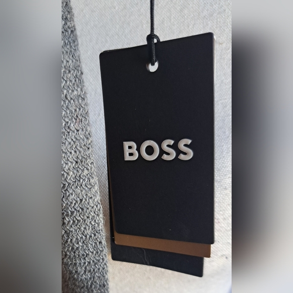 NWT Boss Tan & Grey Stripe Wool Neutral Causal Unisex Preppy Scarf Wrap - Picture 9 of 11